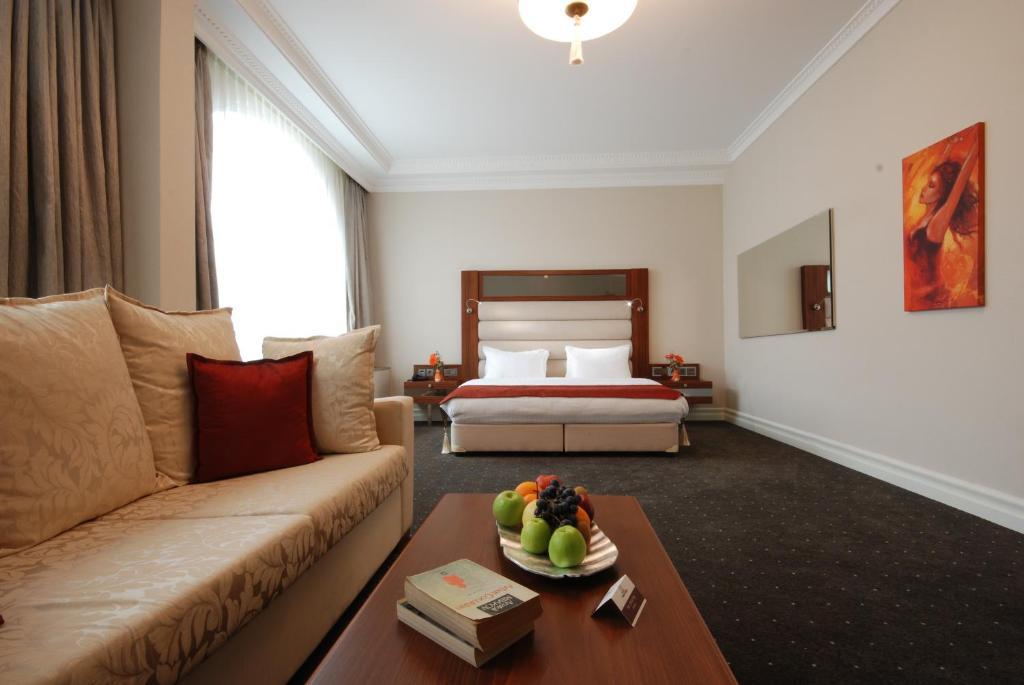 Batumi World Palace Room photo